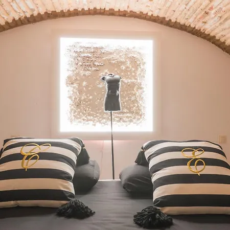 Medieval Cave Experience Daire *